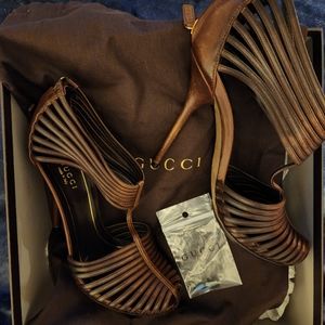 Gucci Testa Moro Tstrap Cage HH Sandal